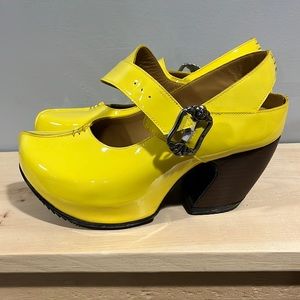 Fluevog Prepare Generator in Yellow size 6.5
